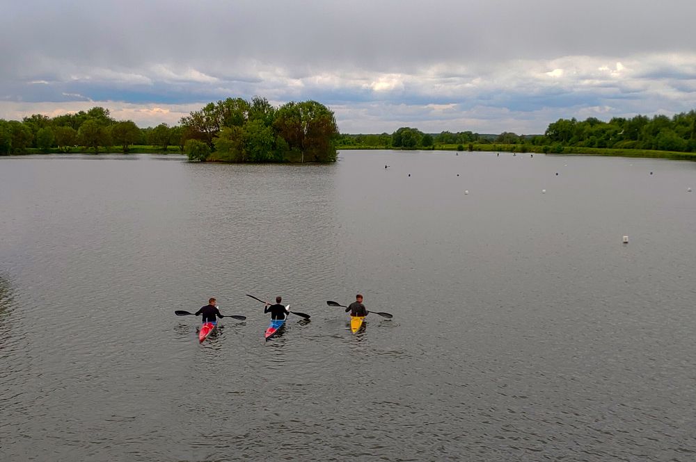 Трое в лодках