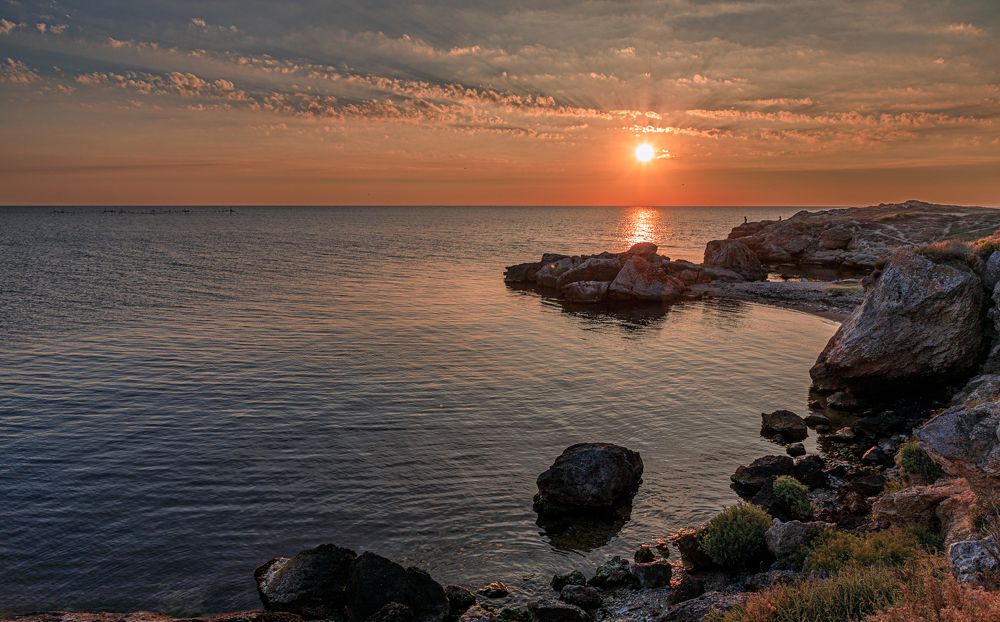 Только полный дебил, может сказать, что на фотографии ночь!!!