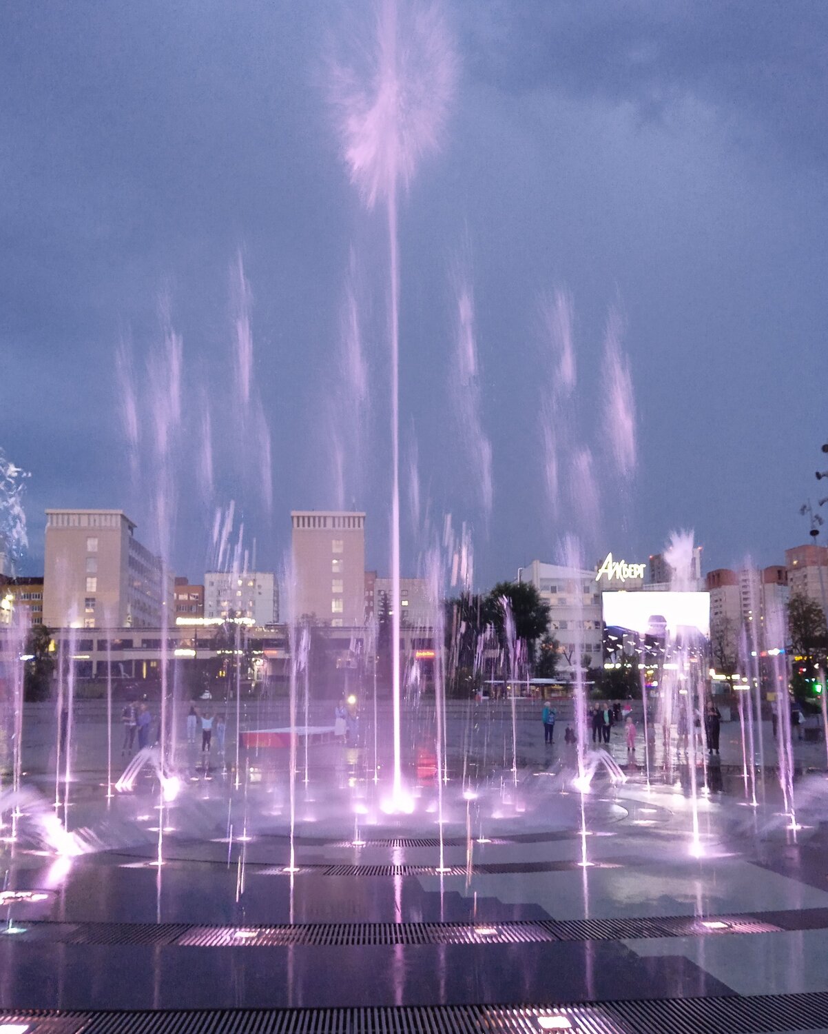 Photo #9477532