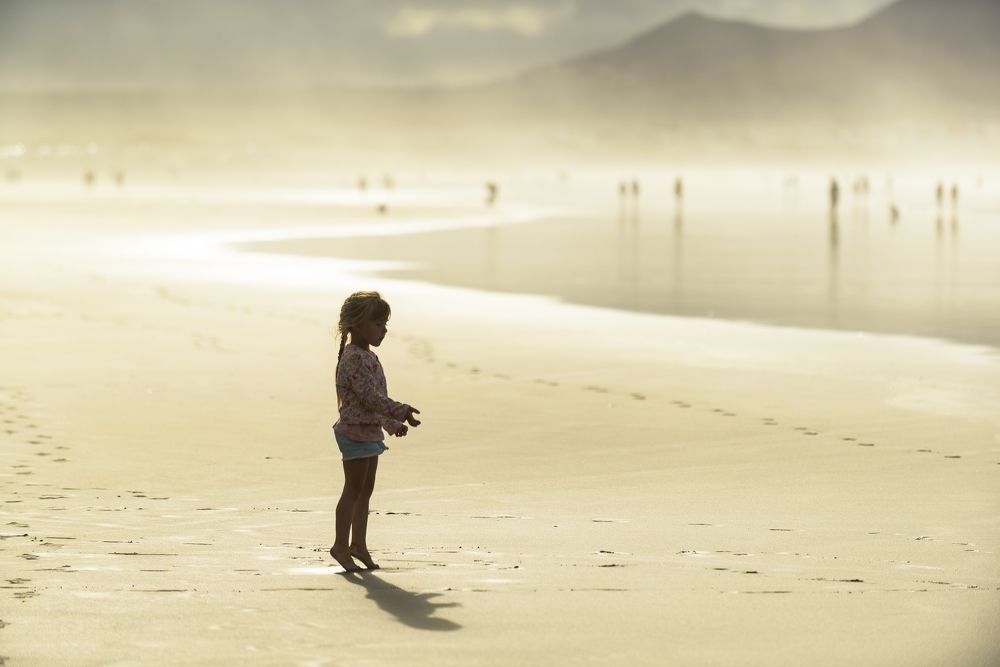 На цыпочках