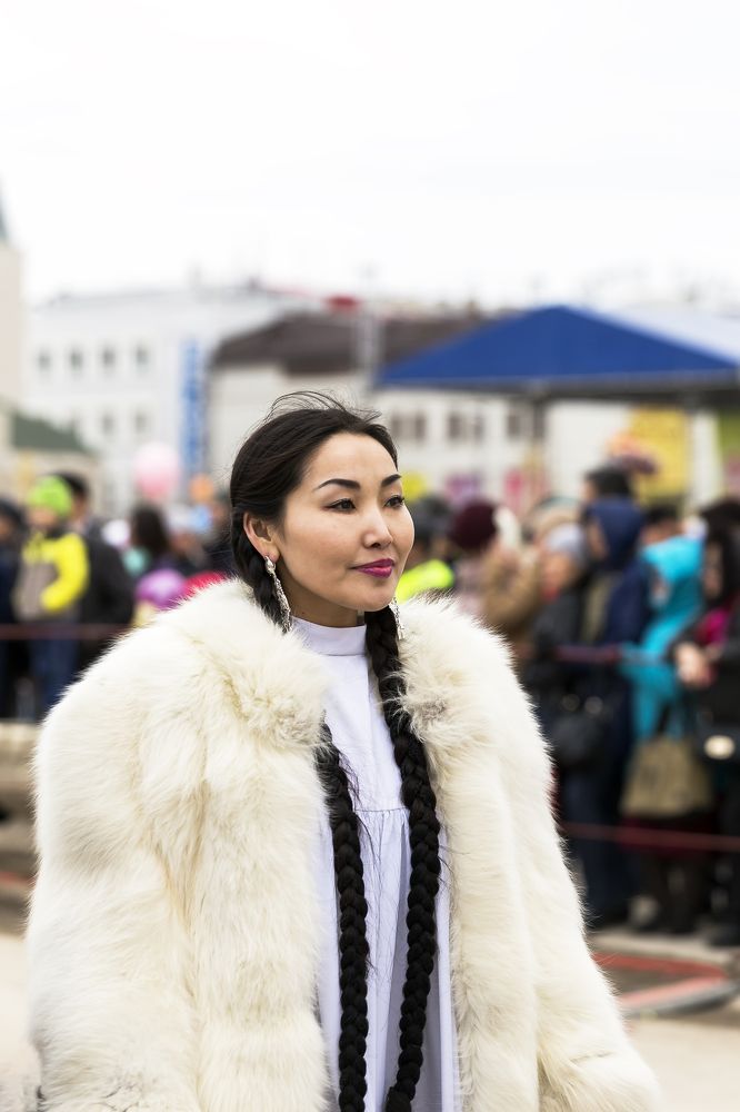 Девушка в белом.