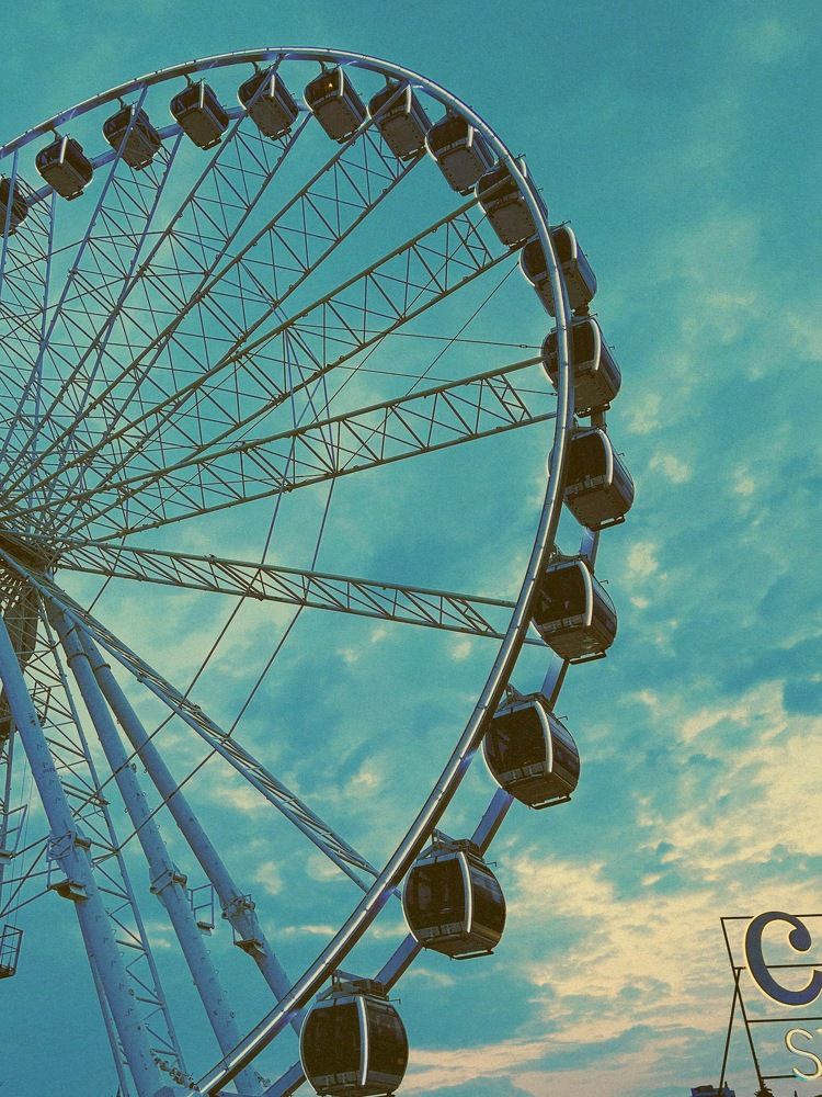 Photograph by Feden Simon