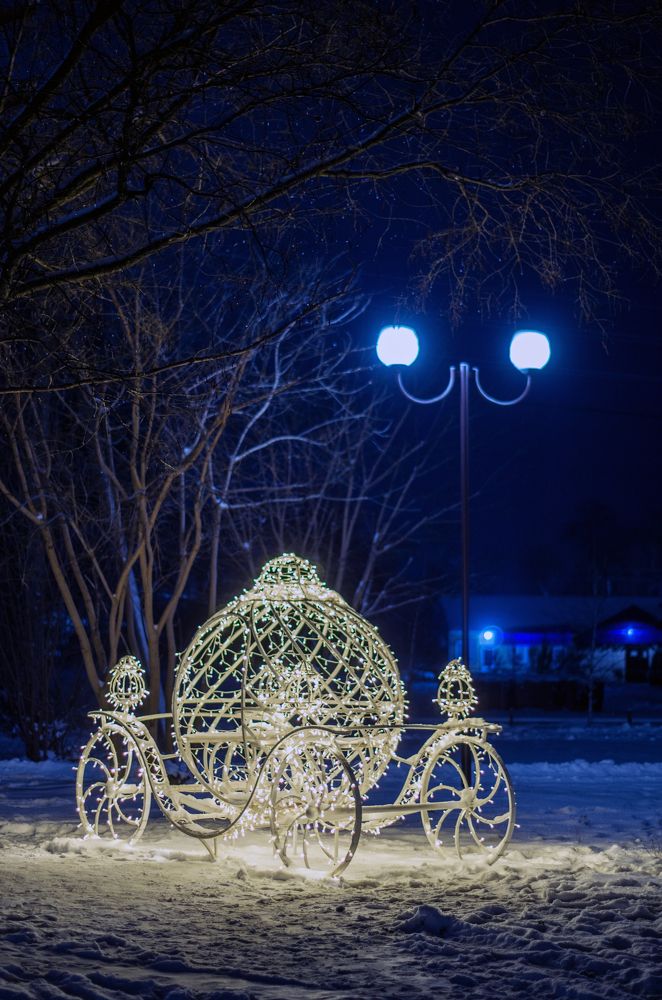 Карета в огнях