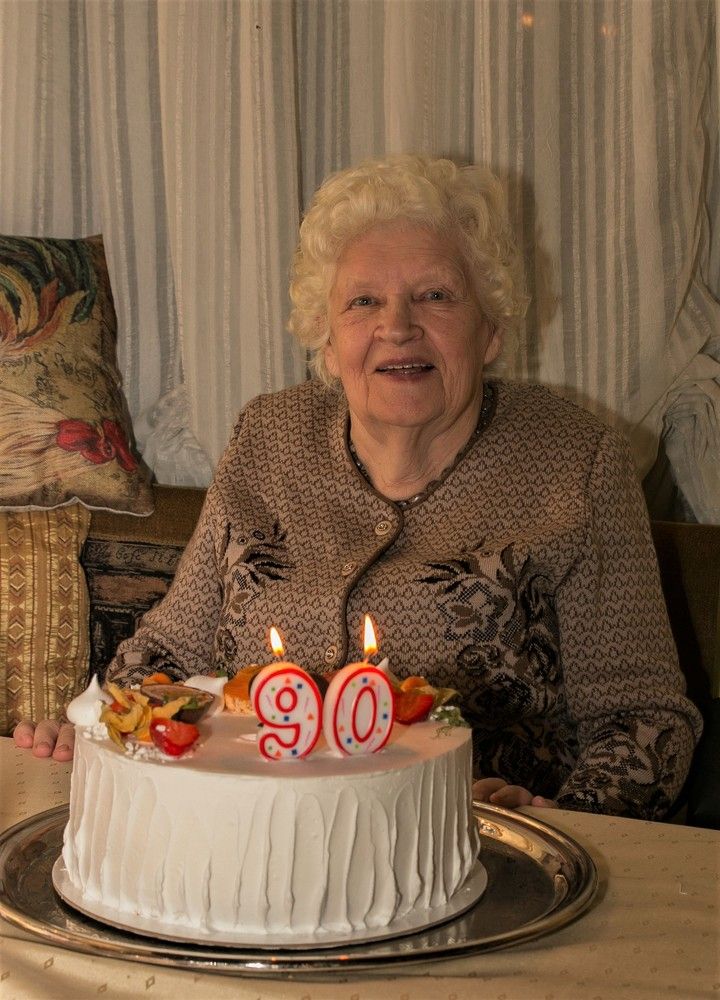 Фотография автора Елена Полякова