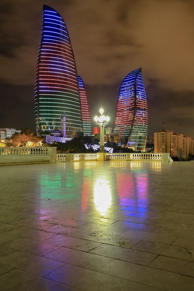 Улочка в Баку