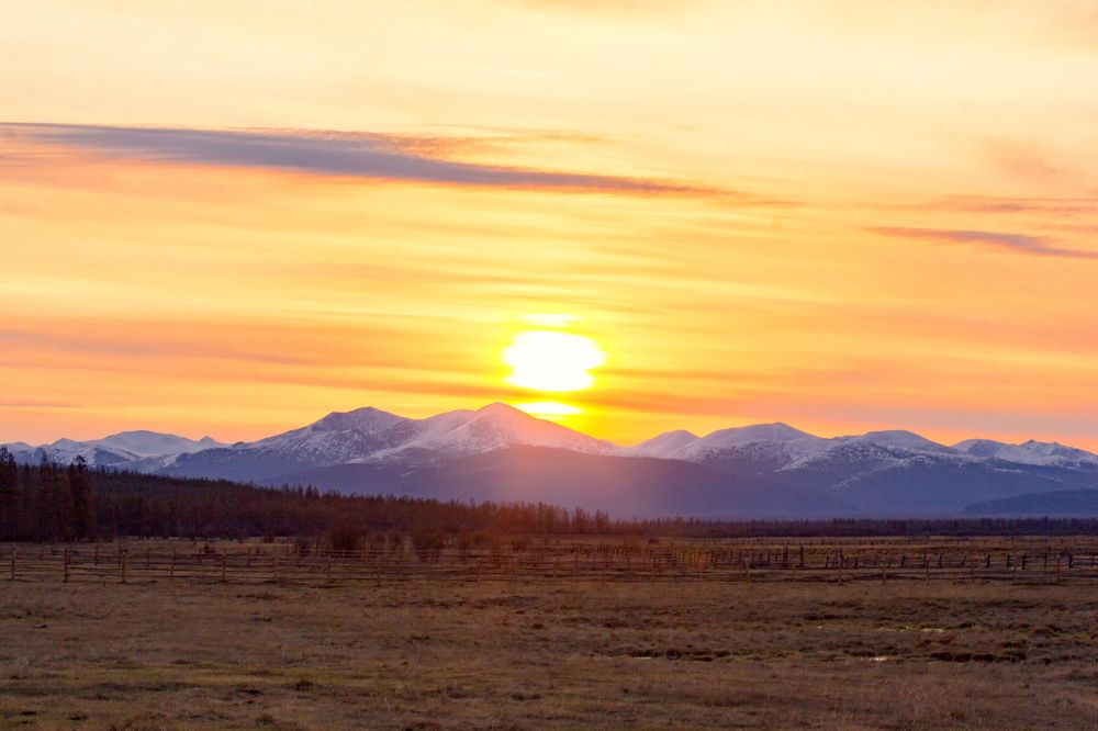 Оранжевое небо.