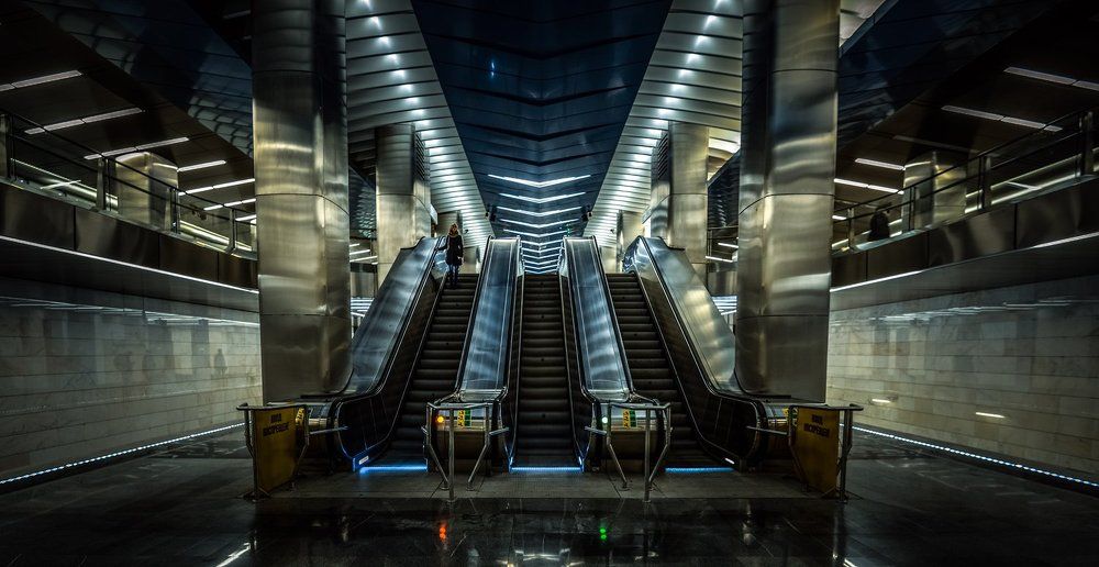 Метро-робот