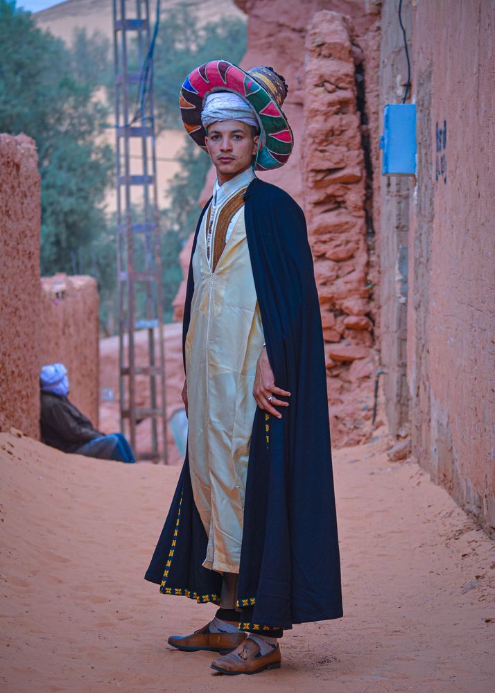 Algerian knight's clothing