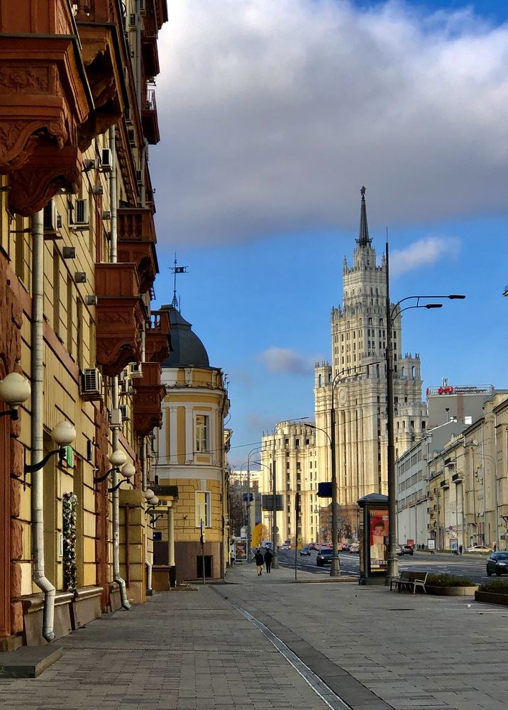 Воскресное утро в городе