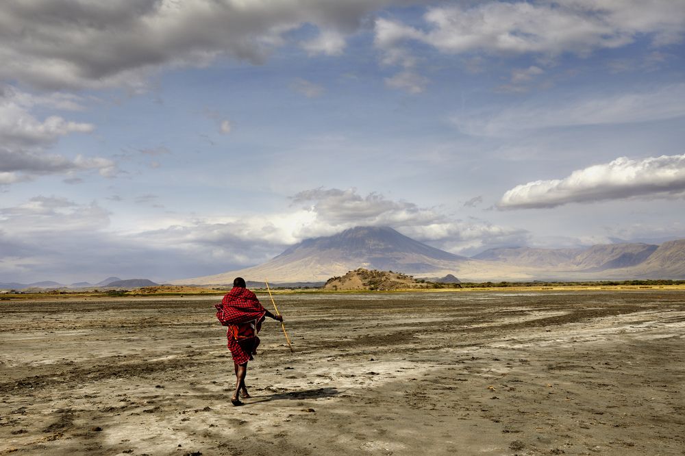 Masai man going towards the unknown [TANZANIA]