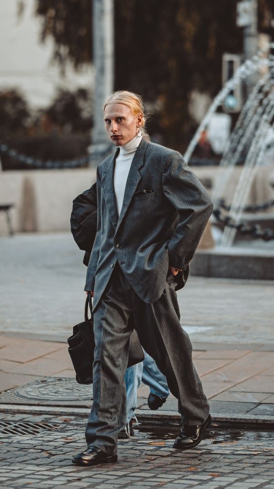 Photograph by Anton Kotlovskii