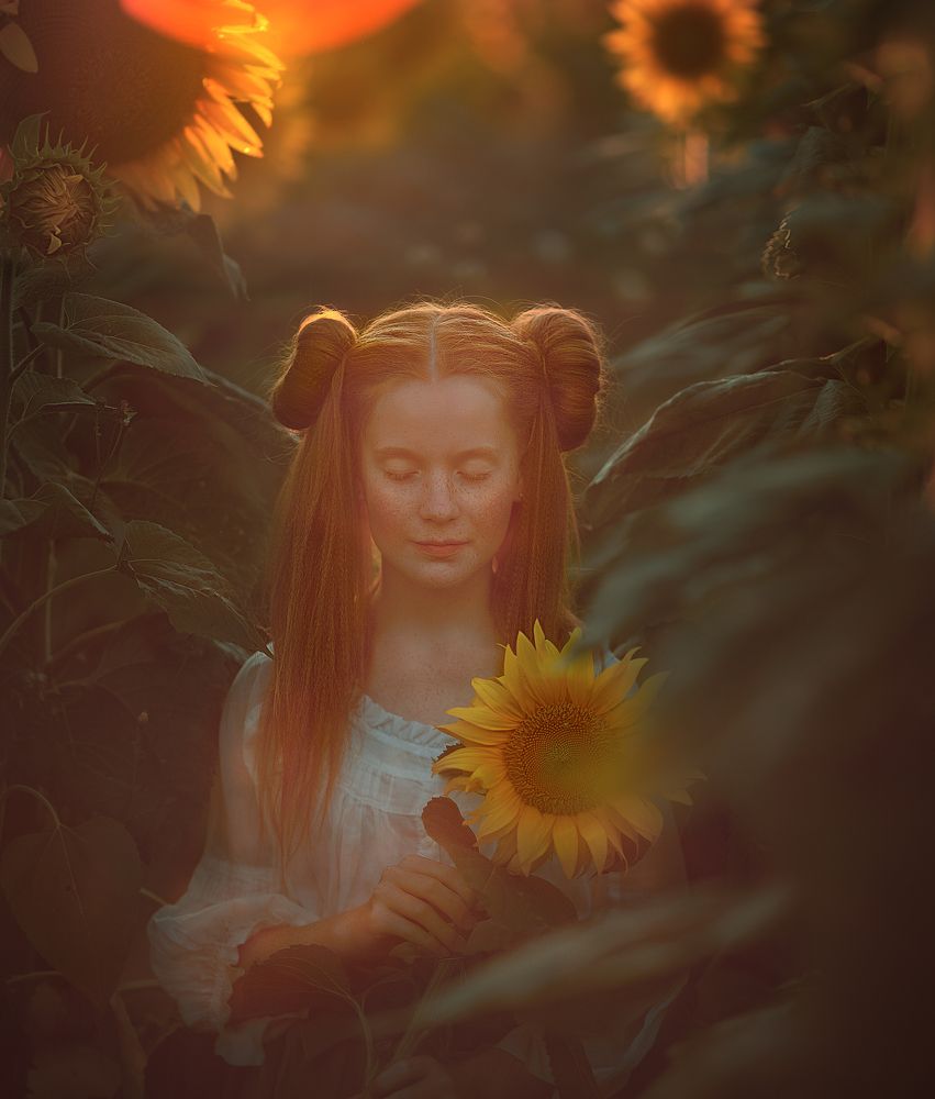 Lisa in the rays of the setting sun