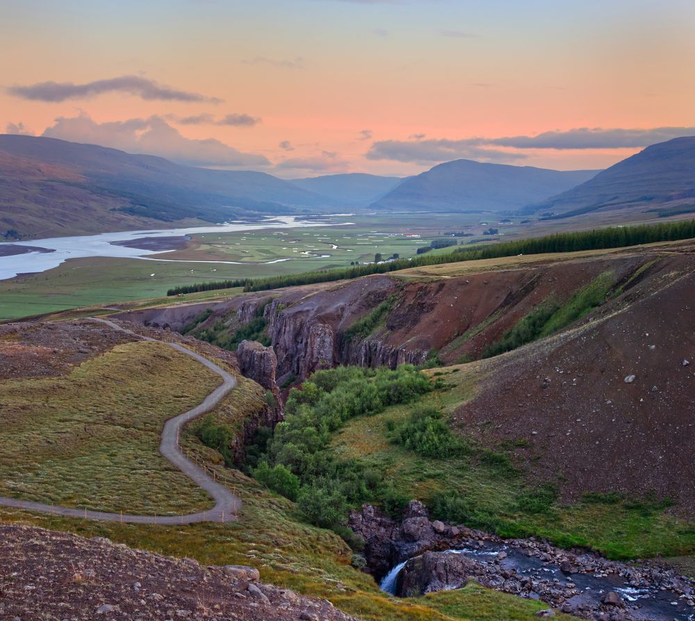 Photograph by Piotr Mickevic