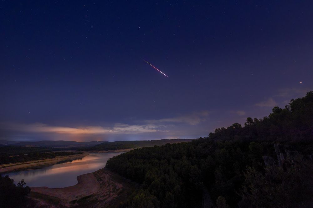 The perseid over the lagoon