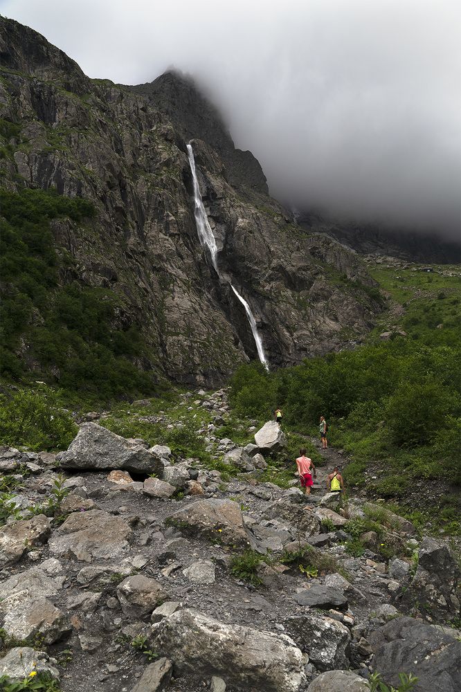 Мидаграбинские водопады, Северная Осетия
