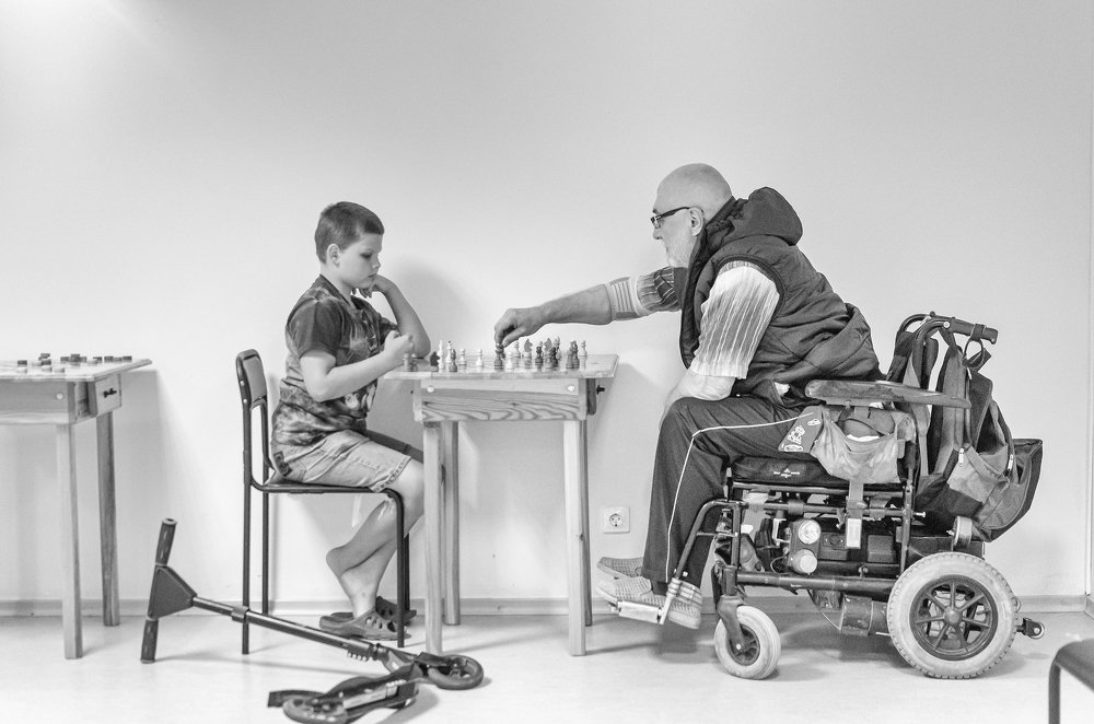 Игра в шахматы.