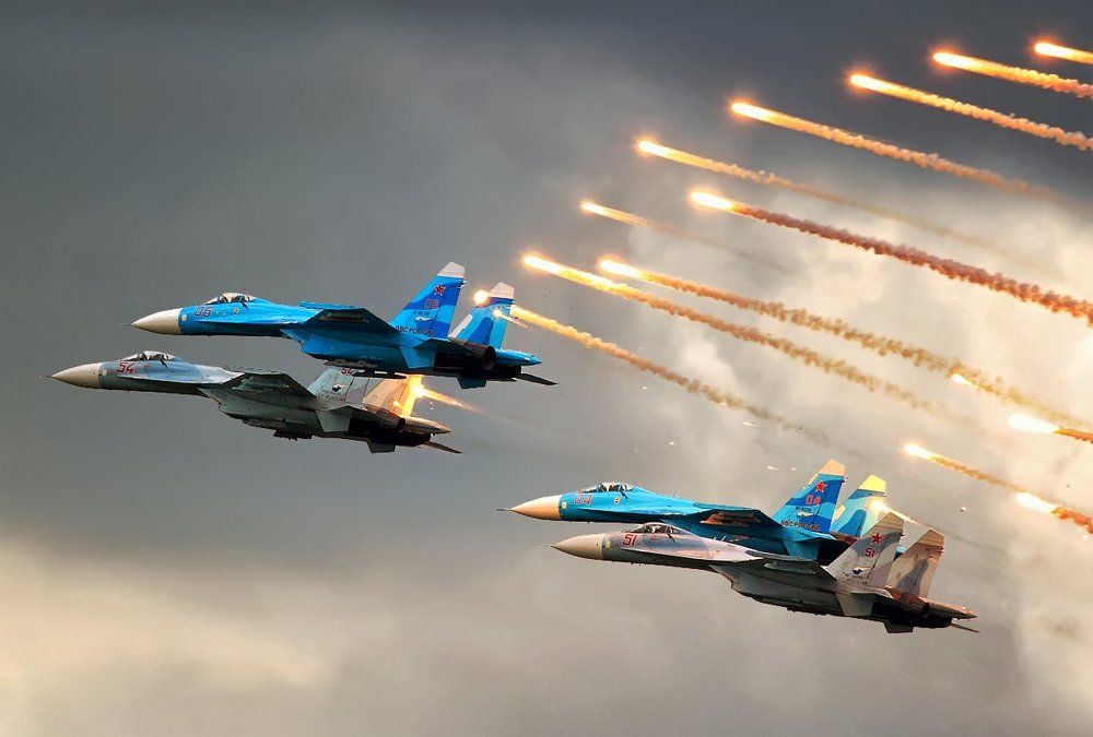 Пилотажная группа "Соколы России"