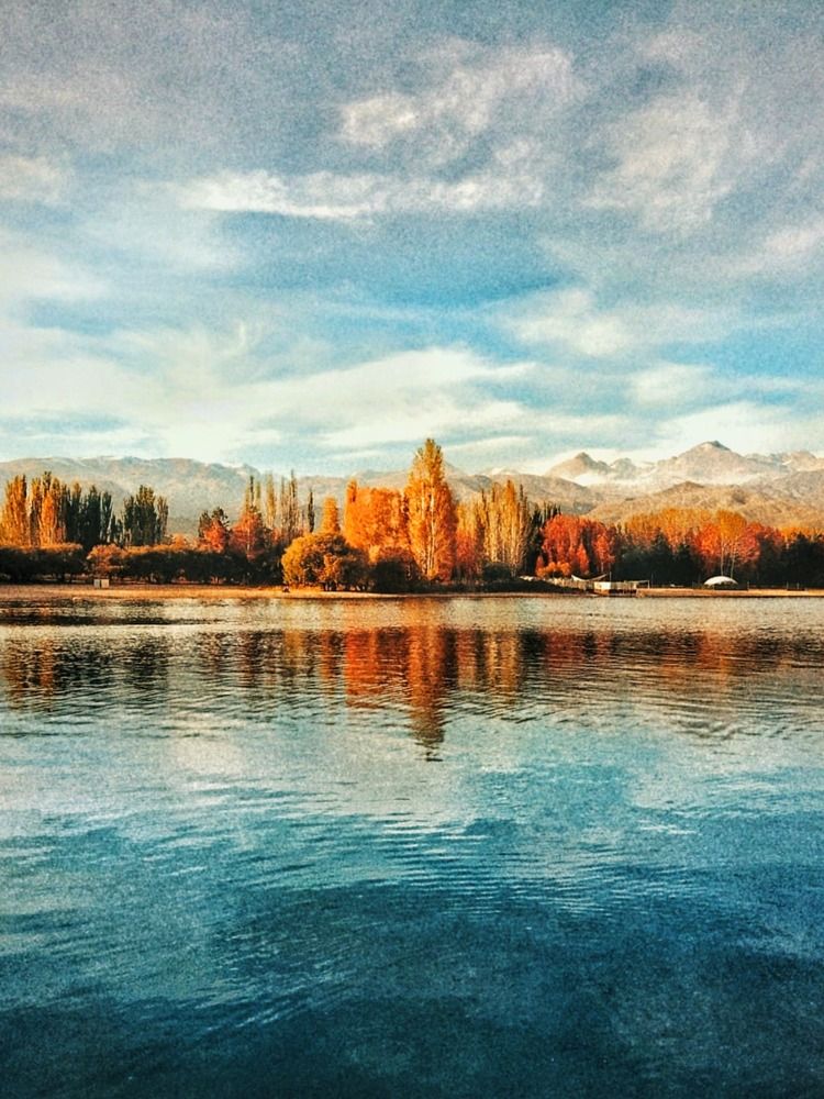 Фотография автора Julie Mishka