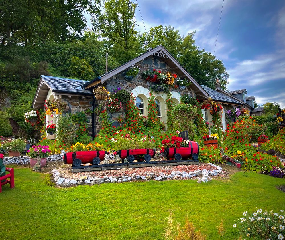 Photograph by Ahmet Aka