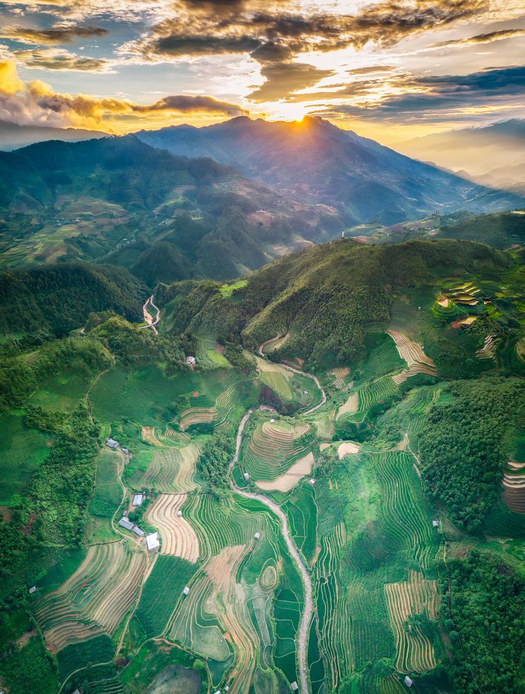 Photograph by Ba Hung Do