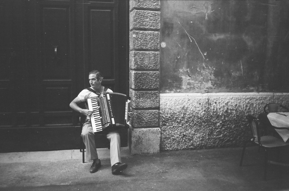 "Венеция. Уличный музыкант"