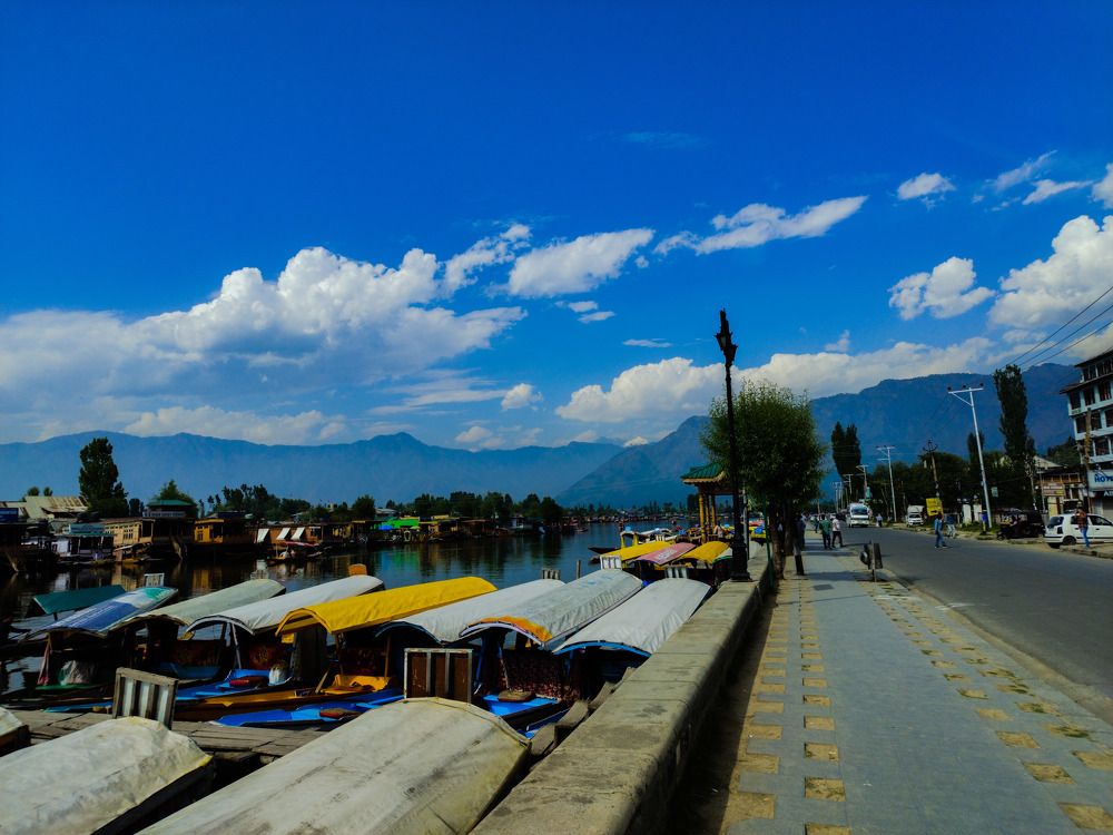 Street in srinagar