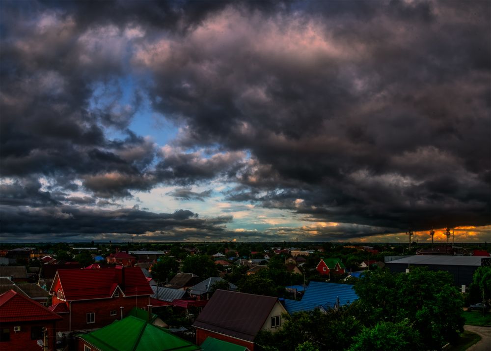 Ожидаются ливни, грозы, град