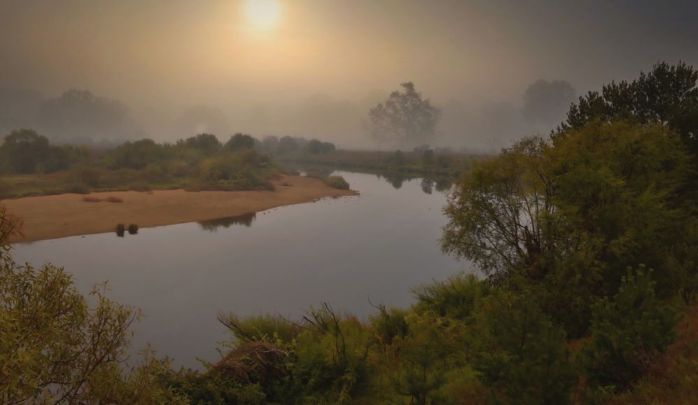 Солнце восходит-туман убегает...