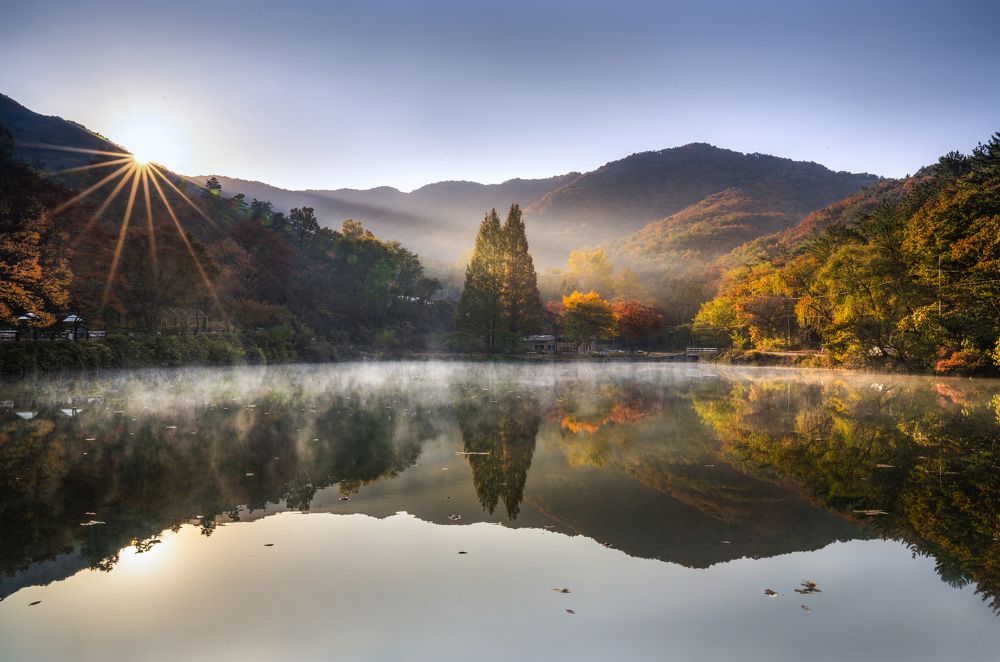 Photograph by LE QUANG SON