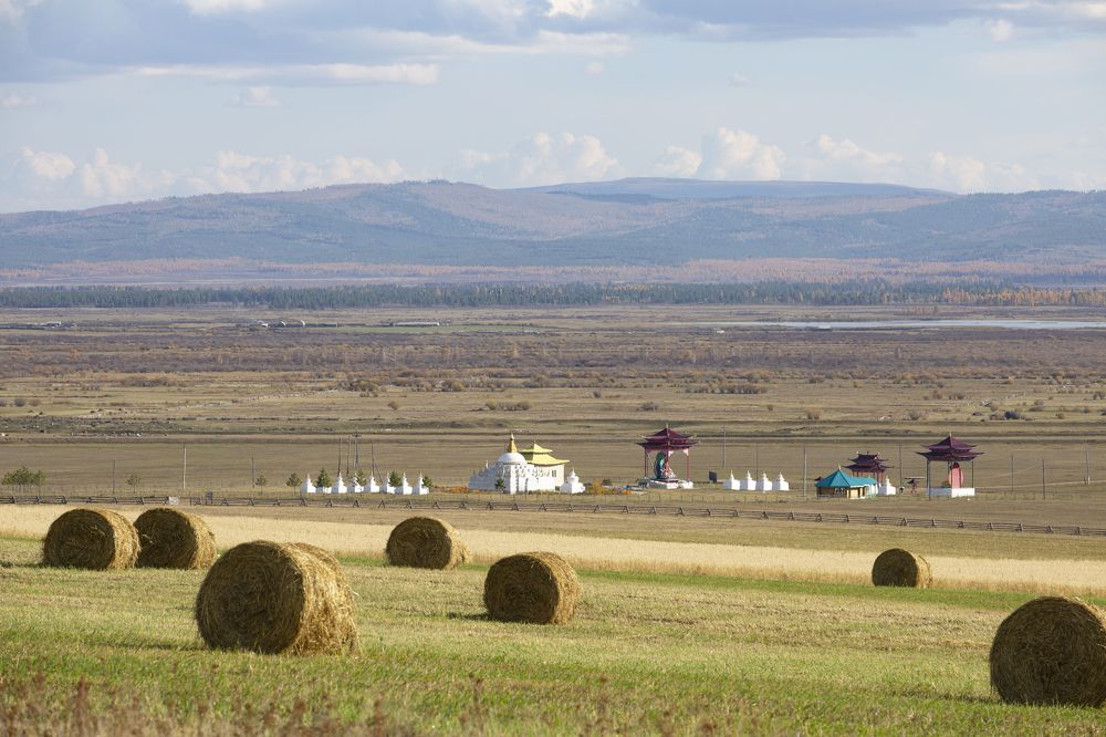 Осень в долине субурганов