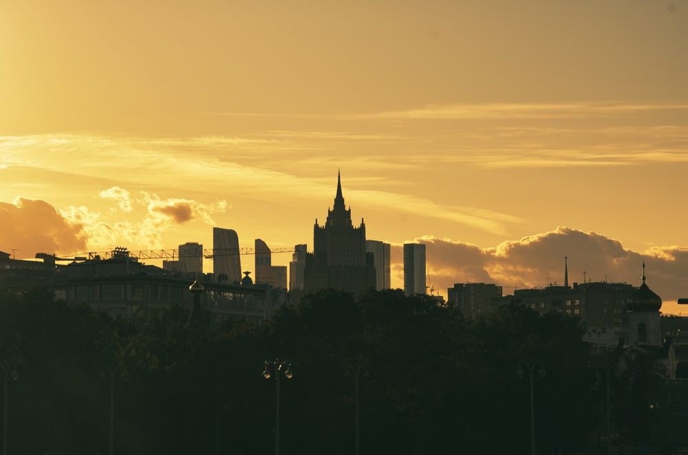 Силуэт императора!