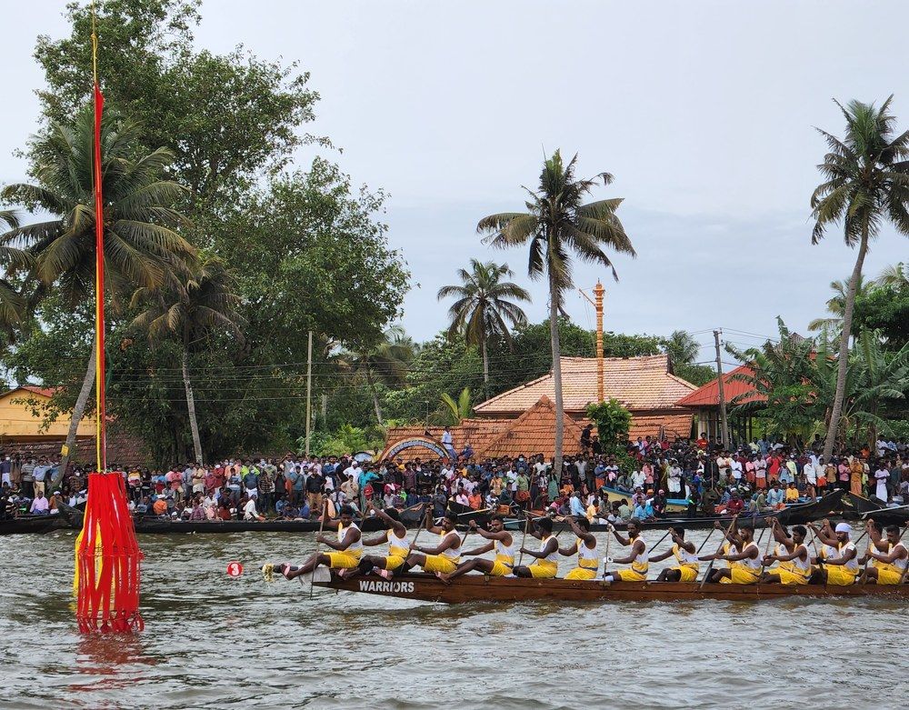 snake boat race Kerala India