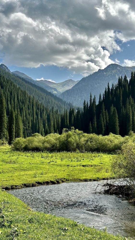 Горные пейзажи Казахстана