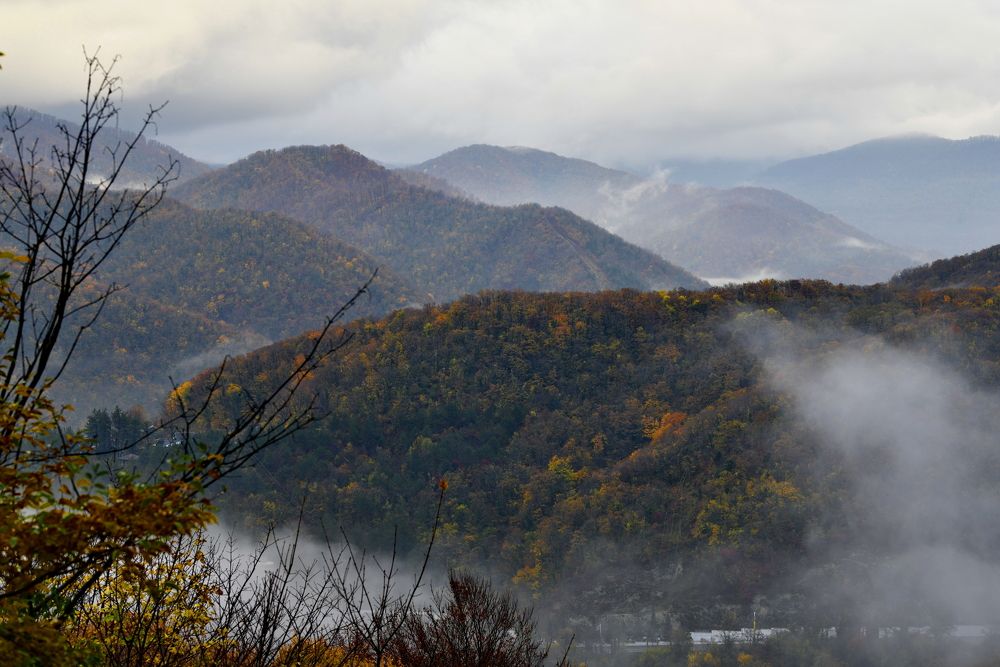Осенний туман в горах