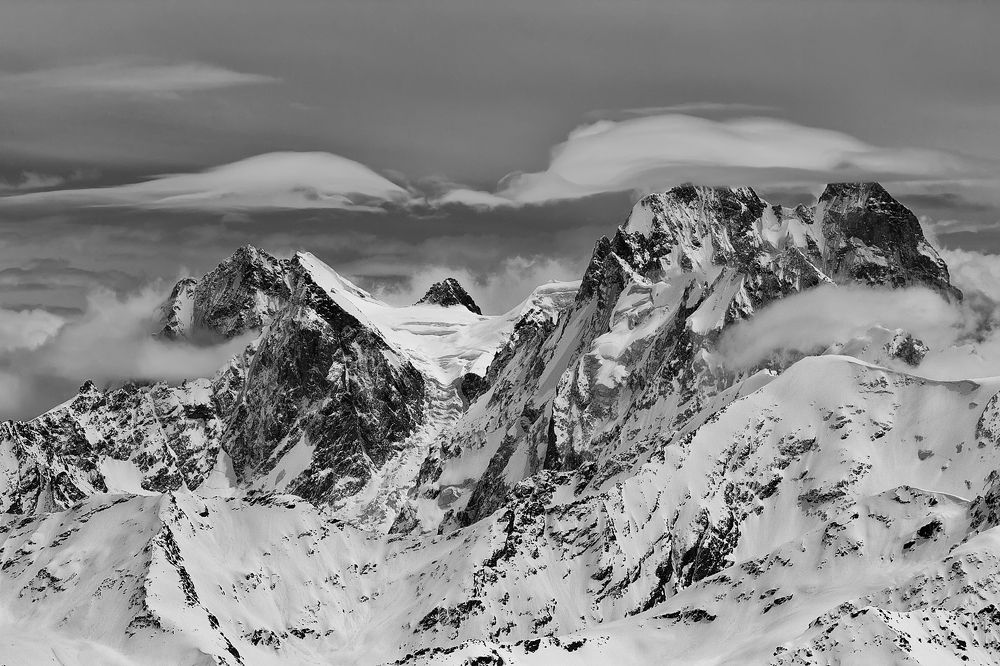 Каменные великаны