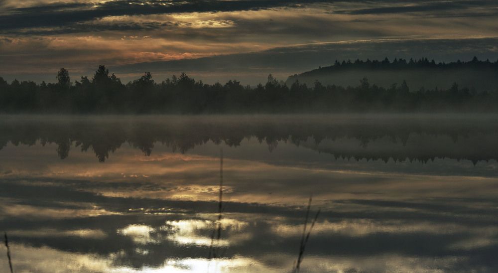 Рассвет на Космачевском озере