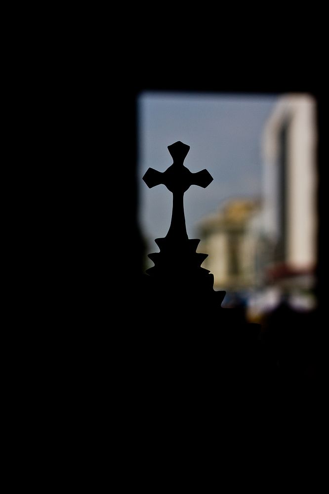 La cruz va por dentro...