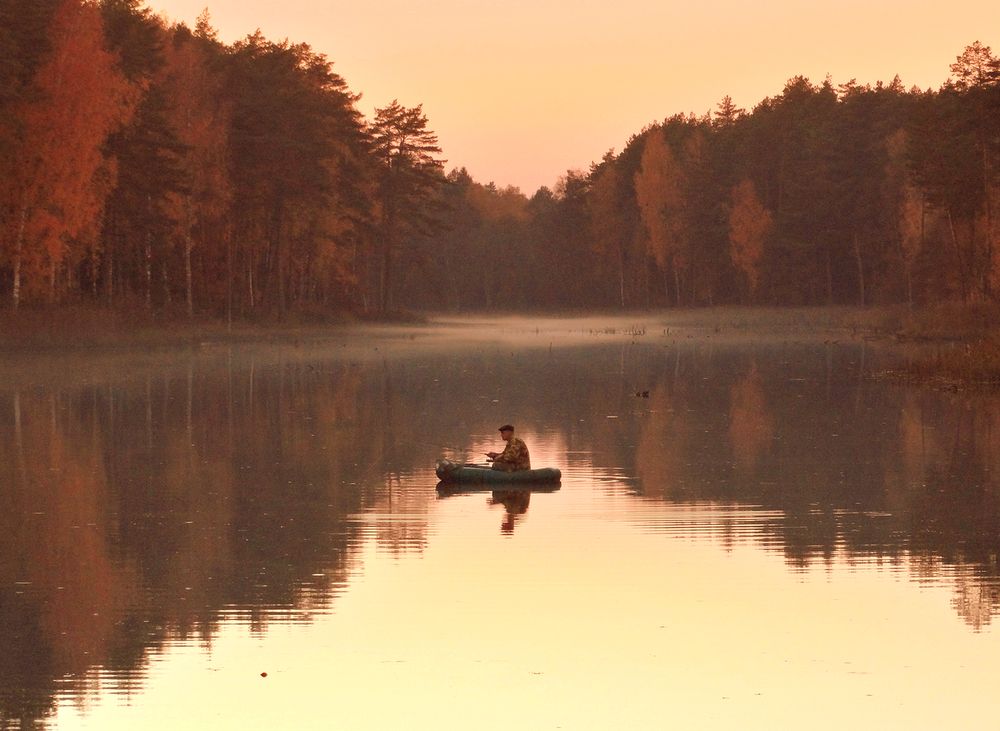 Рыбалка на вечерней зорьке осенью