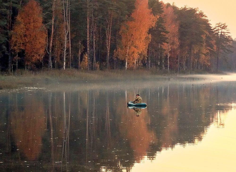 Краски осени на озере