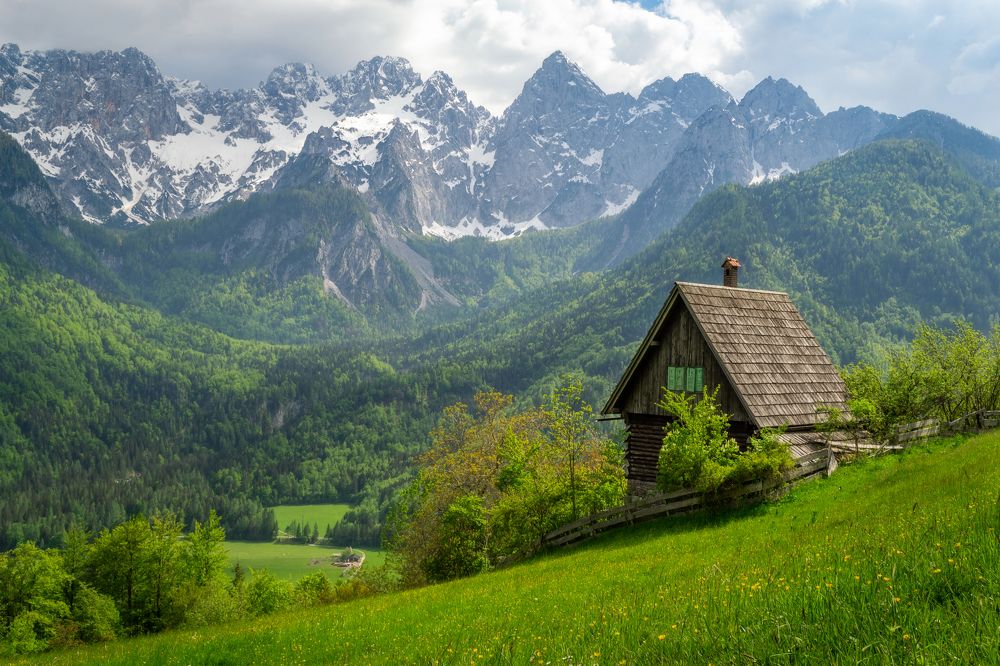 Photograph by Fahrudin Seferagić