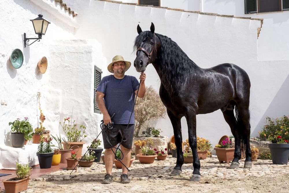 Photograph by Katerina Pustoshnaia