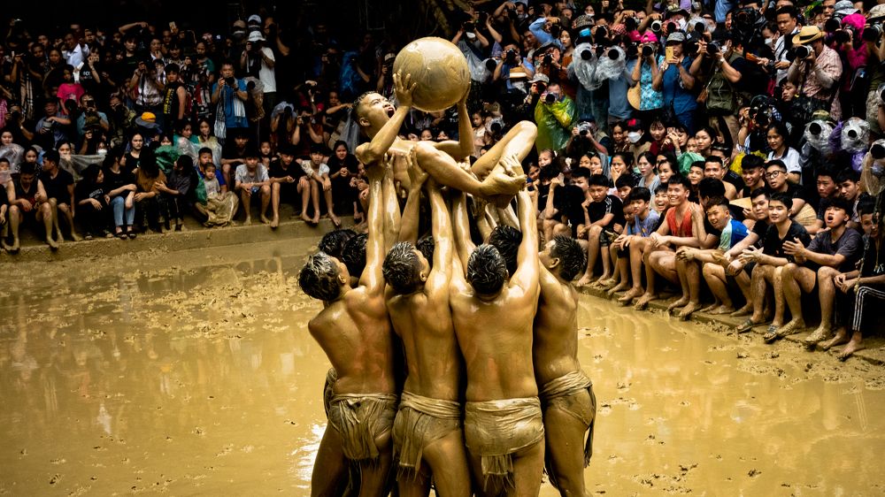 Mud  Ball Wrestling