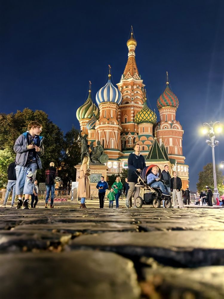 Вечерняя Москва