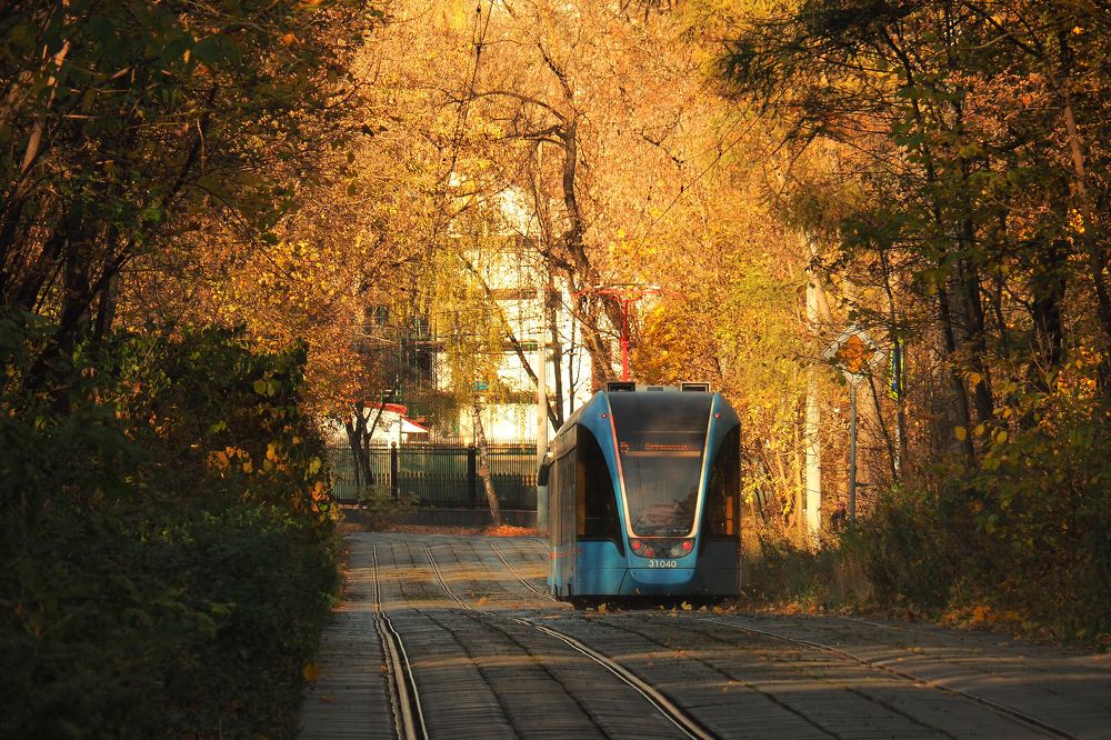 Осенний трамвайчик в Сокольниках