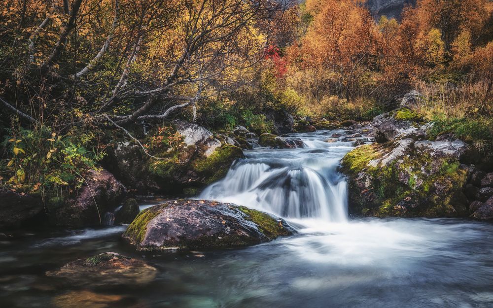 Осенний поток