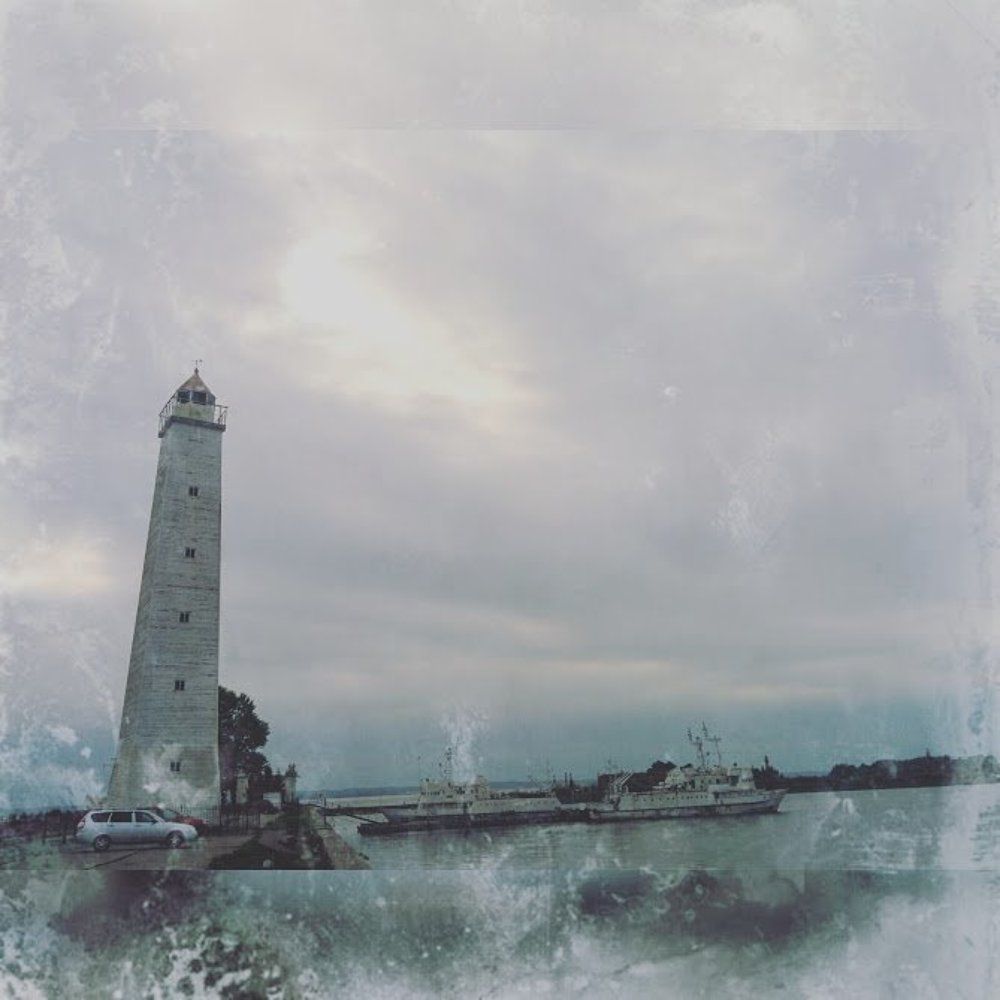 Кроме любви твоей мне нету моря...