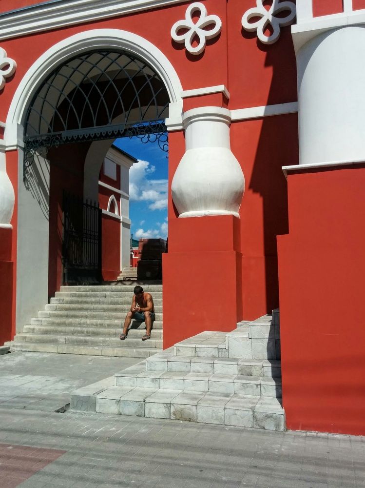 Яркий полдень