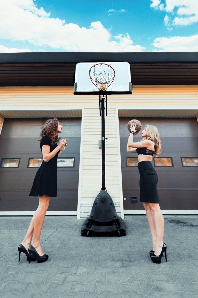 Соперницы (?)