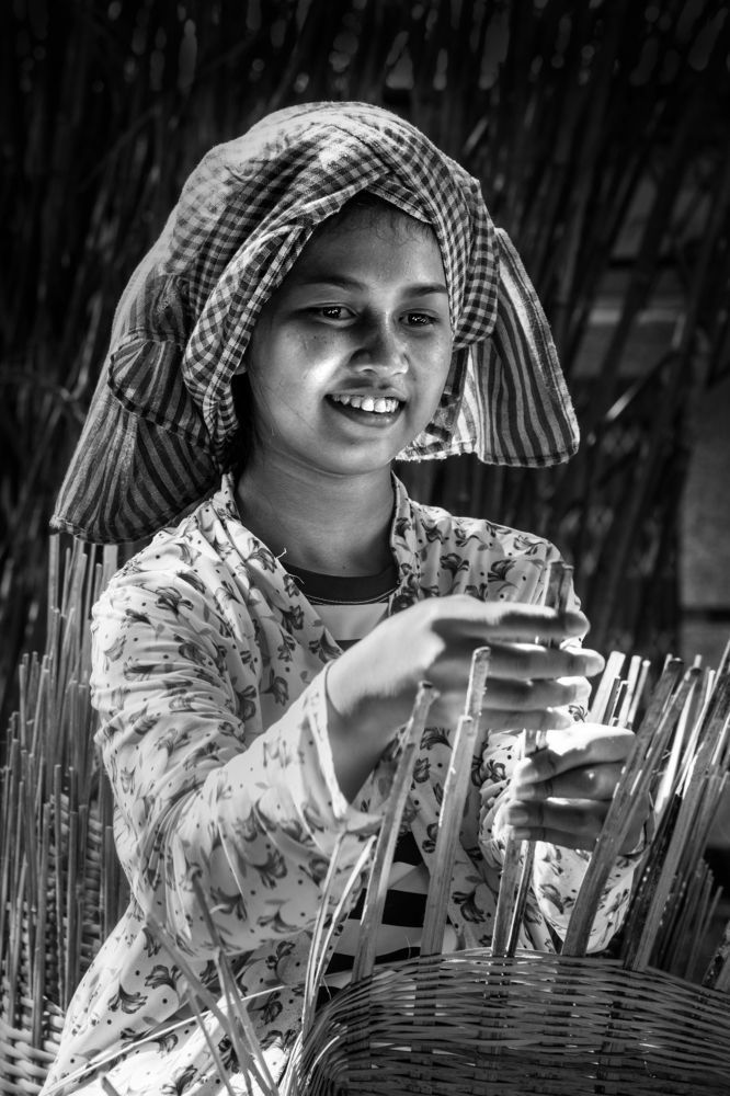 nu cuoi co gai khmer