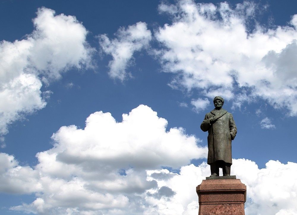 \"Ленин в облаках\"